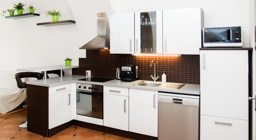 Leo Apartment Bratislava Eksteriør bilde