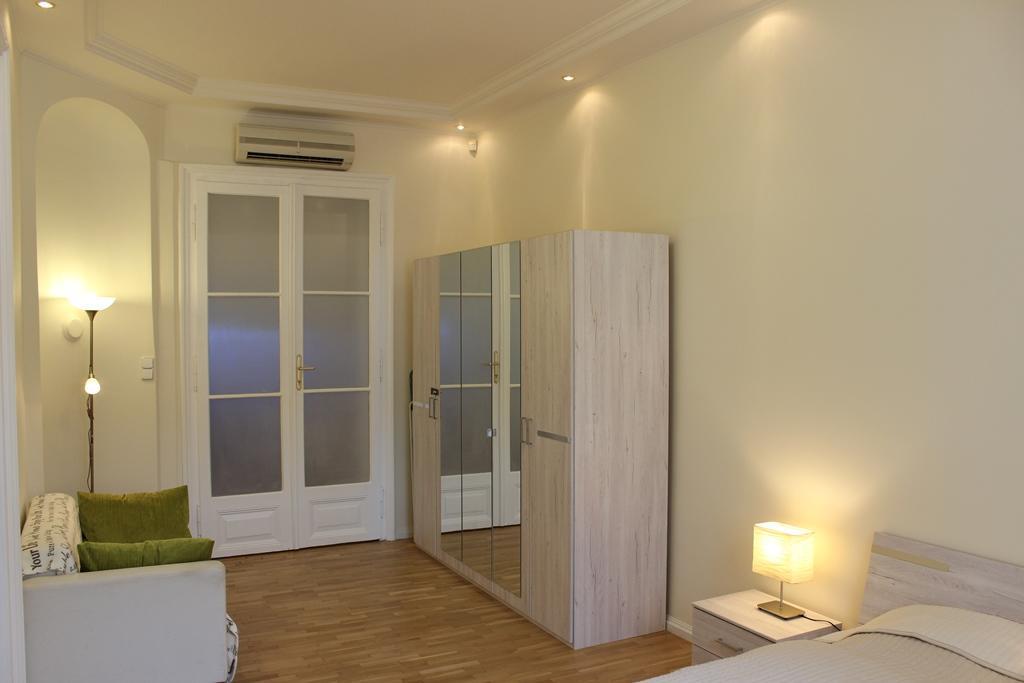 Leo Apartment Bratislava Eksteriør bilde